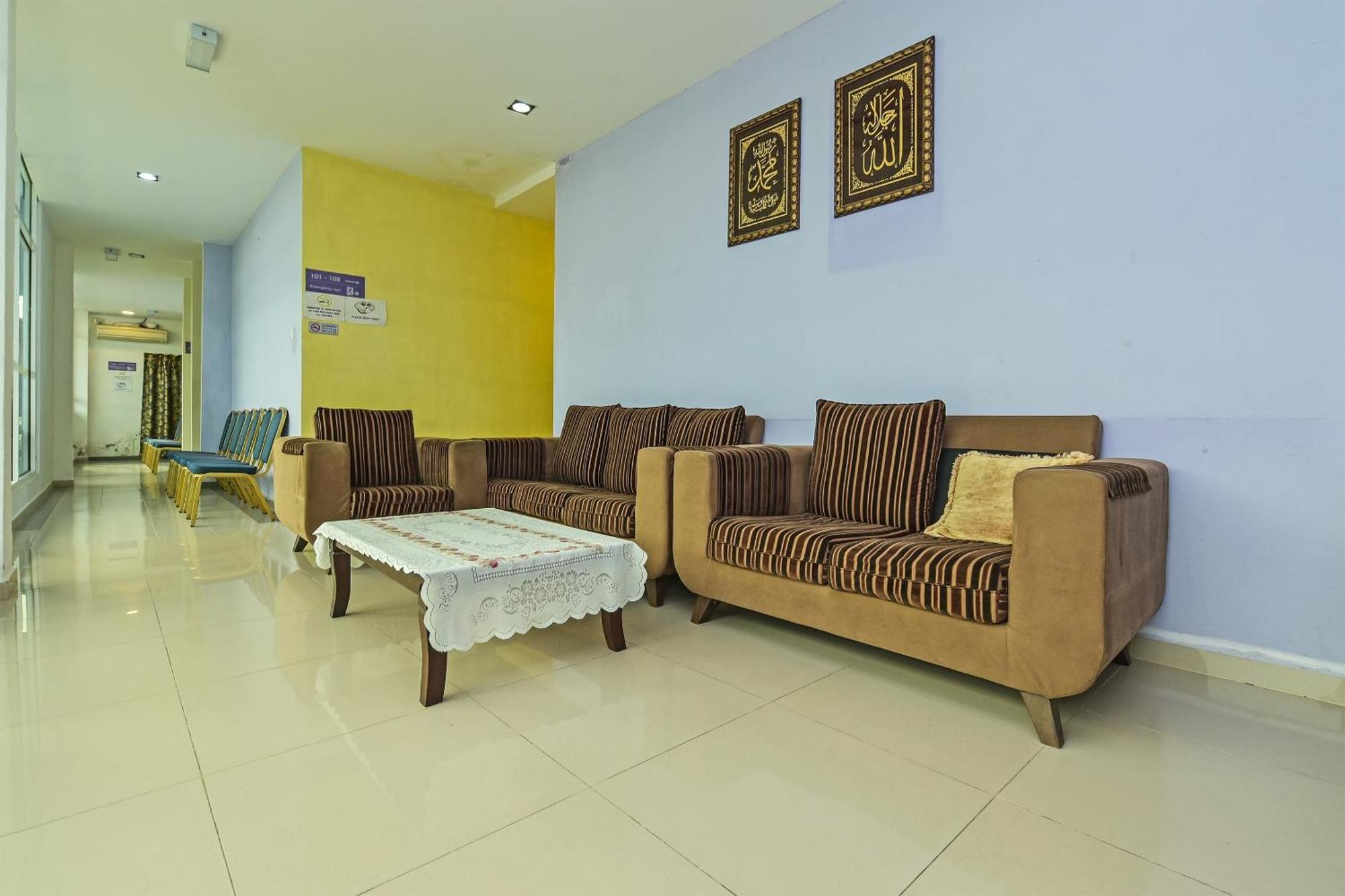 Oyo 275 Senyum Inn Pantai Cenang  Extérieur photo