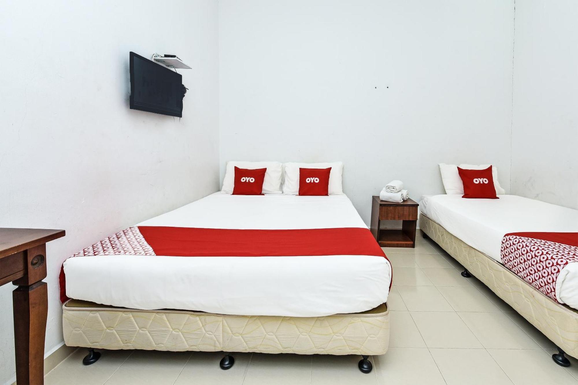 Oyo 275 Senyum Inn Pantai Cenang  Extérieur photo