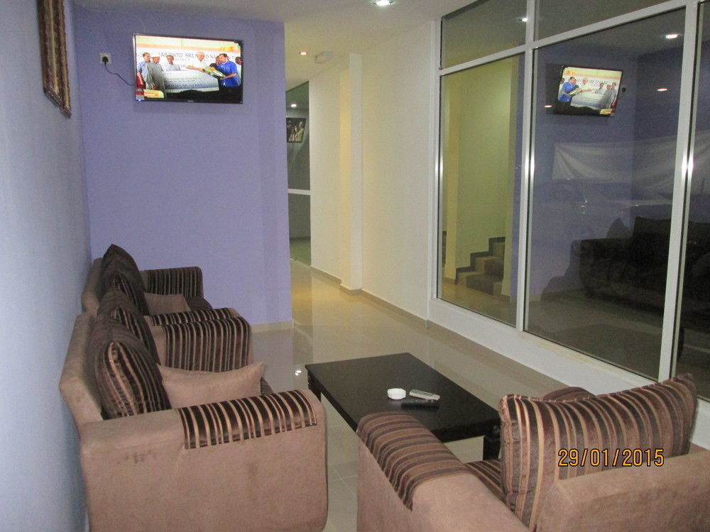 Oyo 275 Senyum Inn Pantai Cenang  Extérieur photo
